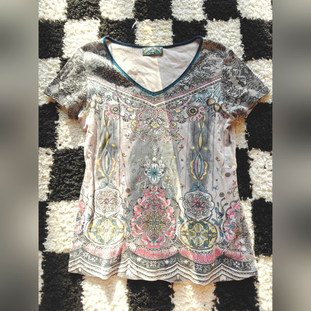 Y2K Vannila Sugar Women's Multicolor V-Neck Top